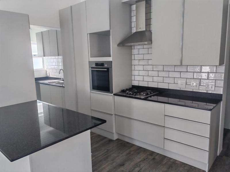 2 Bedroom Property for Sale in Sandbaai Western Cape